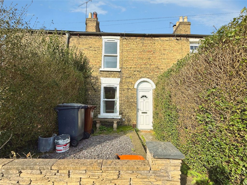 Property photo 1 of 12 Gardens