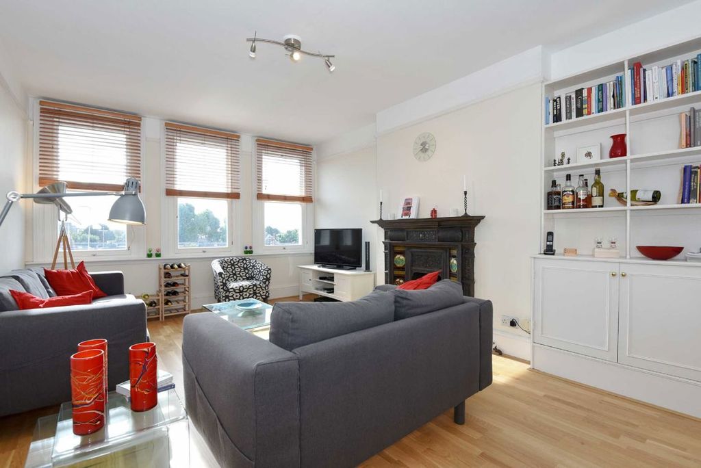 Property photo 2 of 7