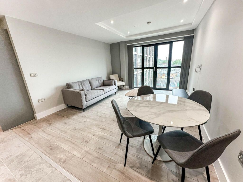 Property photo 2 of 9 Image