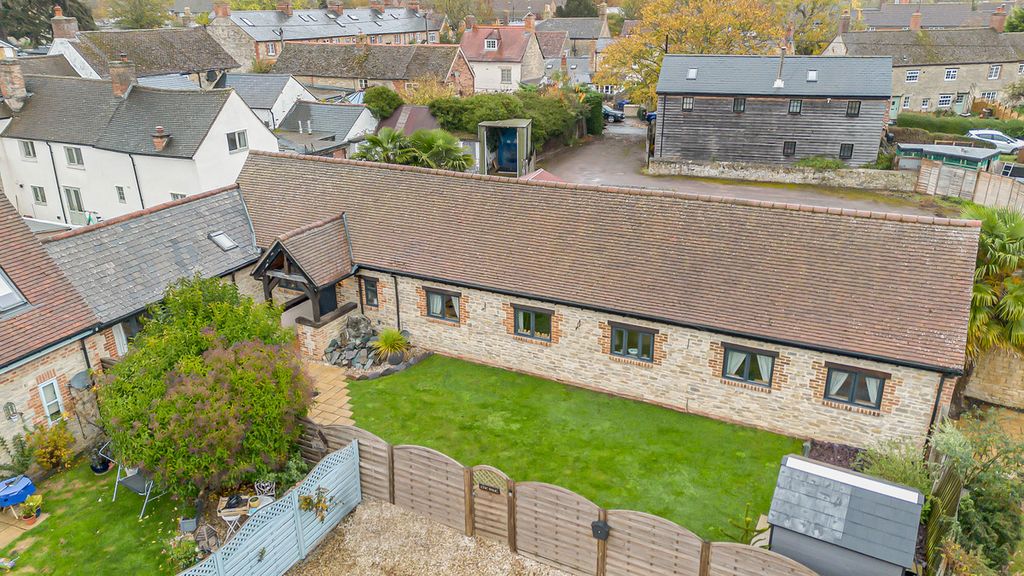 Property photo 1 of 42