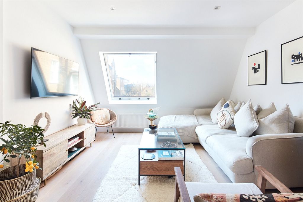 Property photo 2 of 14 Picture No. 05