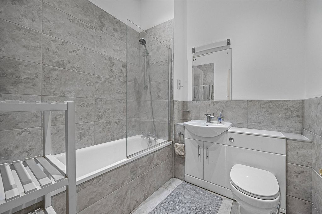 Property photo 3 of 9 Picture No. 29
