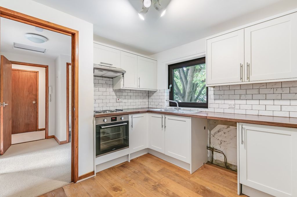 Property photo 2 of 14 Picture 2