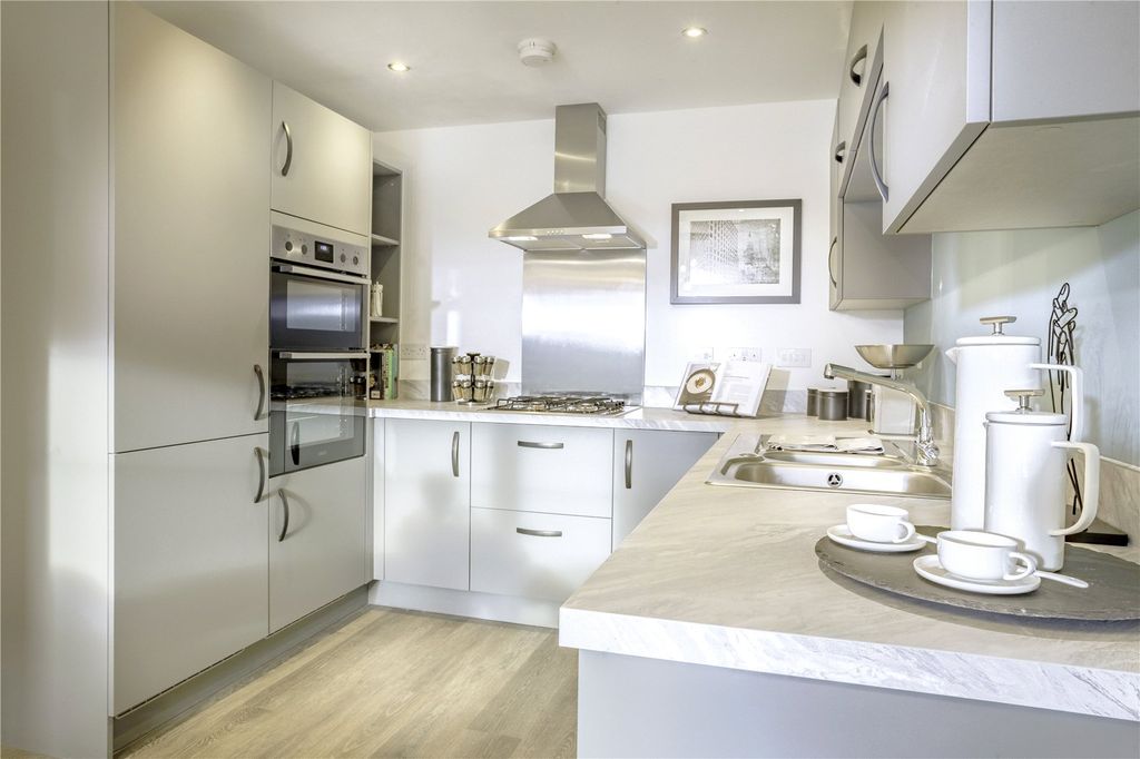 Property photo 2 of 11 Picture No. 09