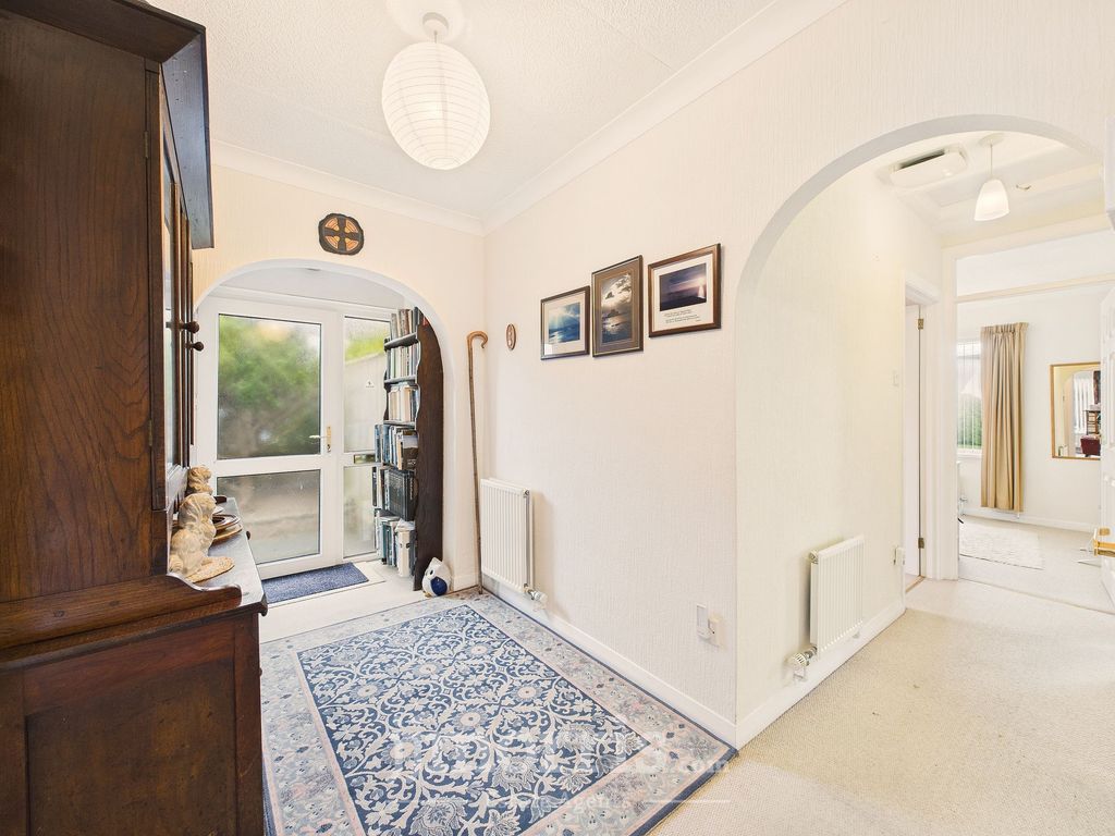 Property photo 3 of 38