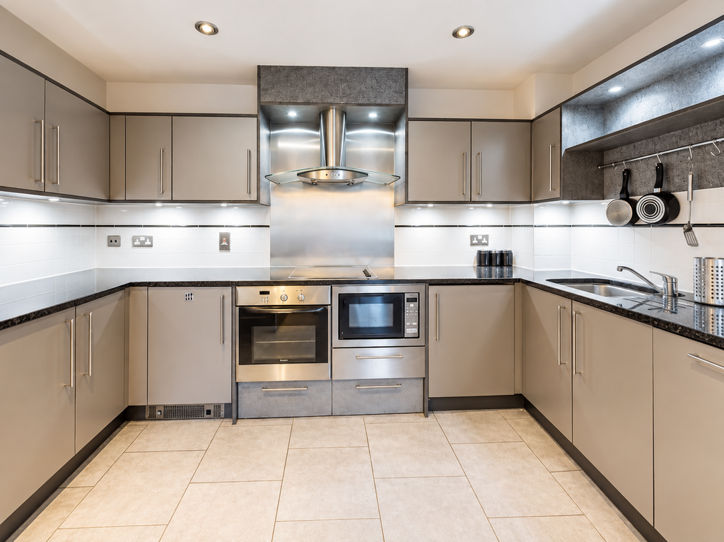 Property photo 2 of 5 F01E42A2-35Fc-4543-893B-3B7De5Bda8C1