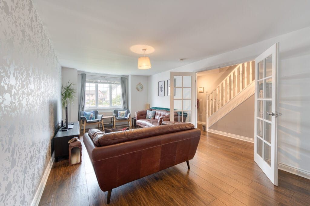 Property photo 2 of 40