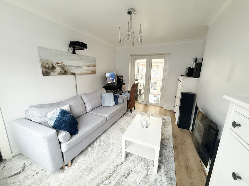 Property photo 3 of 22