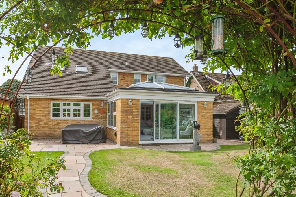 Property photo 2 of 18