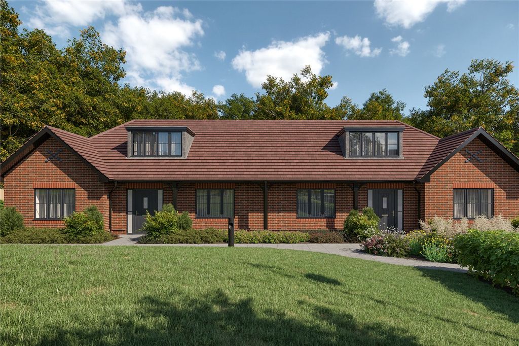 Property photo 1 of 8 External