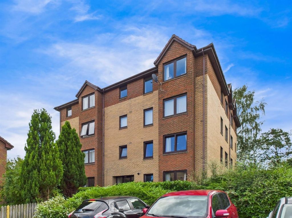 Property photo 1 of 13 Cam01486G0-Pr0797-Still014.Jpg