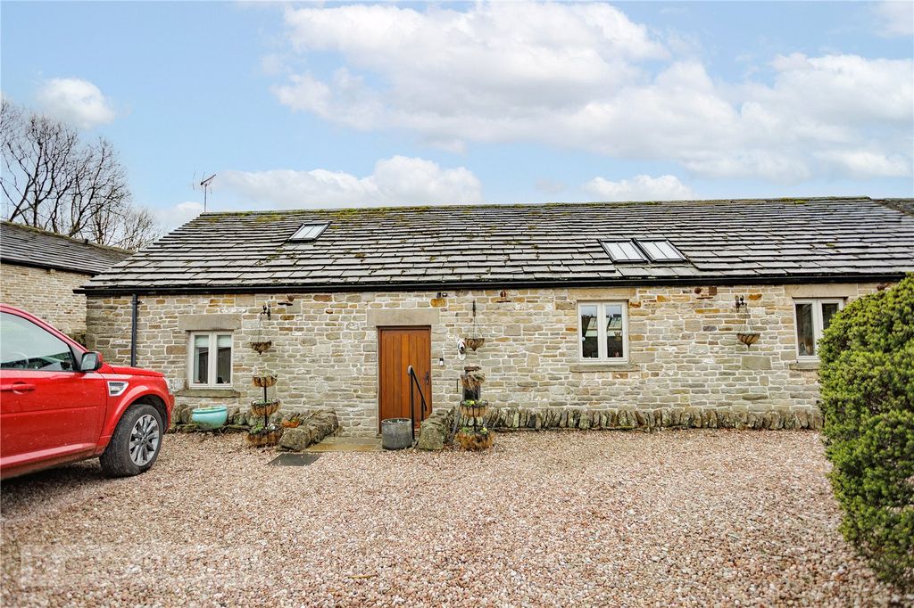 Property photo 2 of 45 Front