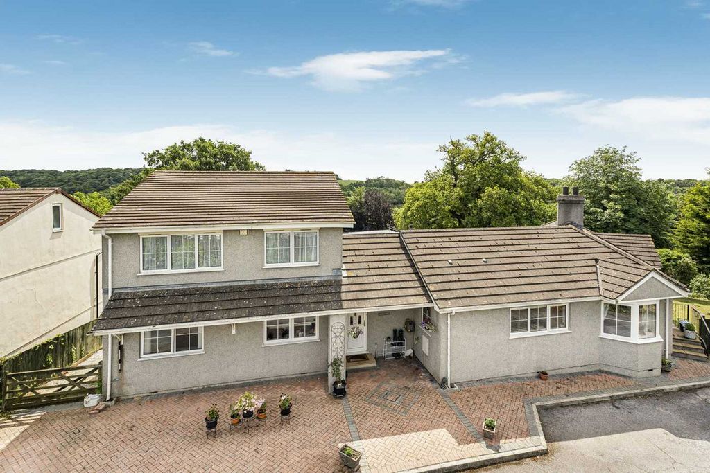 Property photo 1 of 22