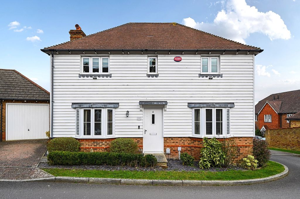 Property photo 1 of 23