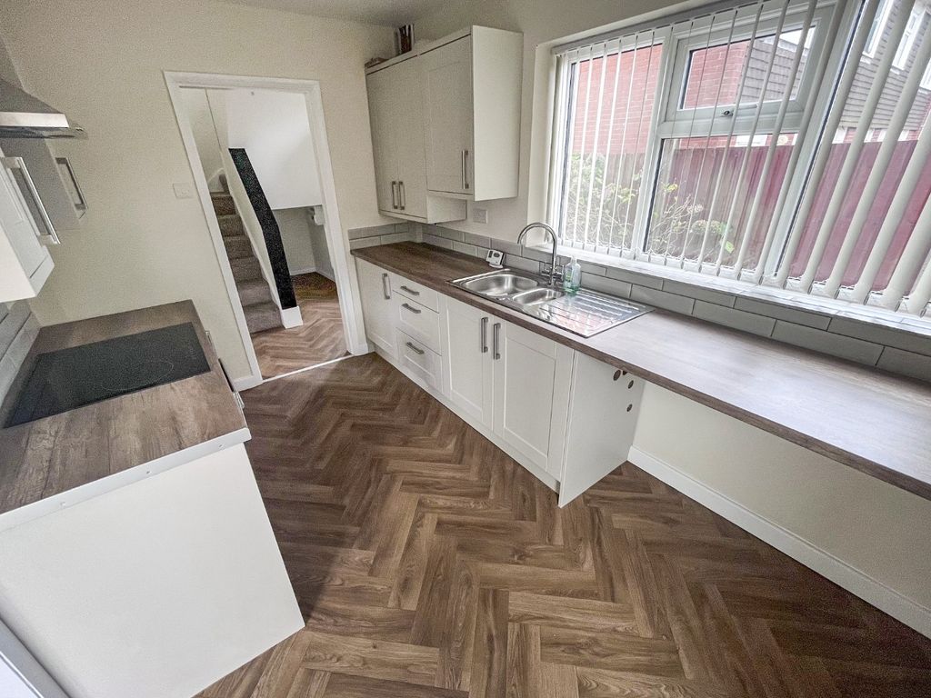 Property photo 2 of 11 Pbox-Img.Jpg