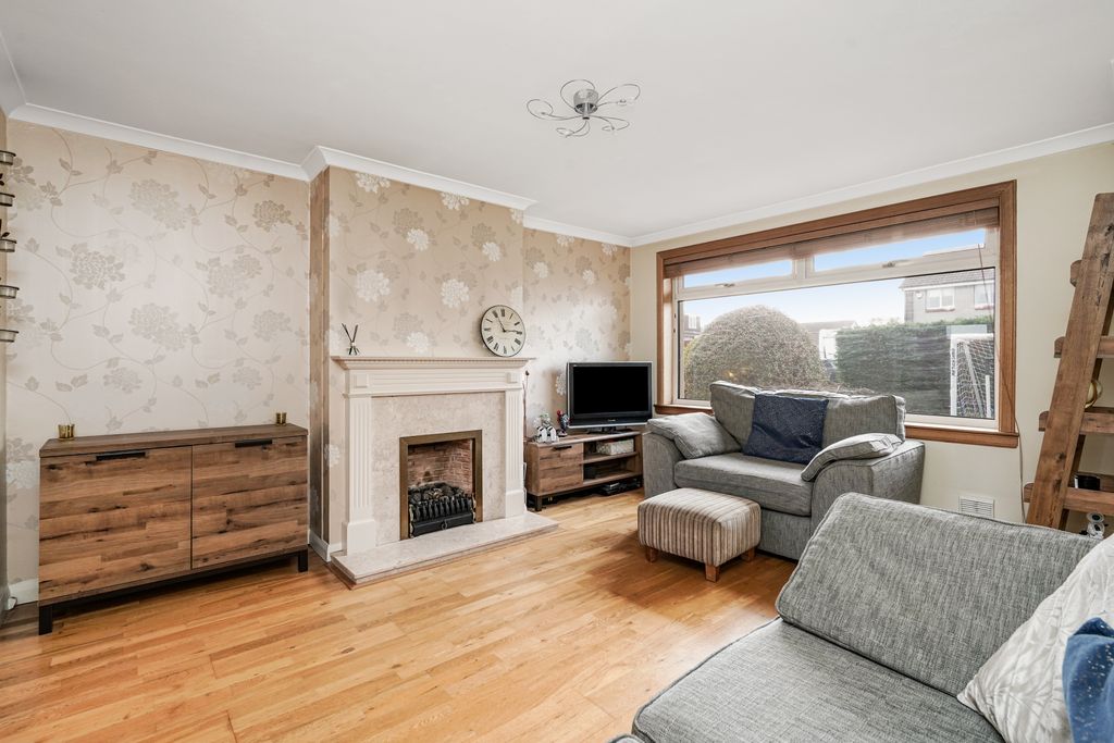 Property photo 2 of 18 Property Image 2