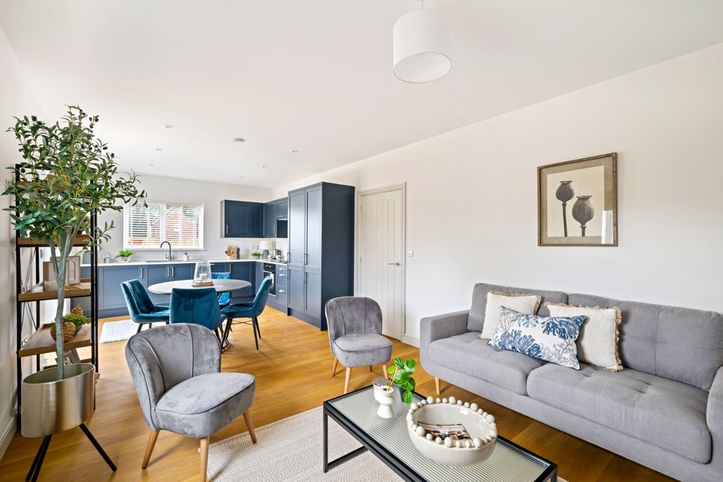 Property photo 2 of 31 5028074