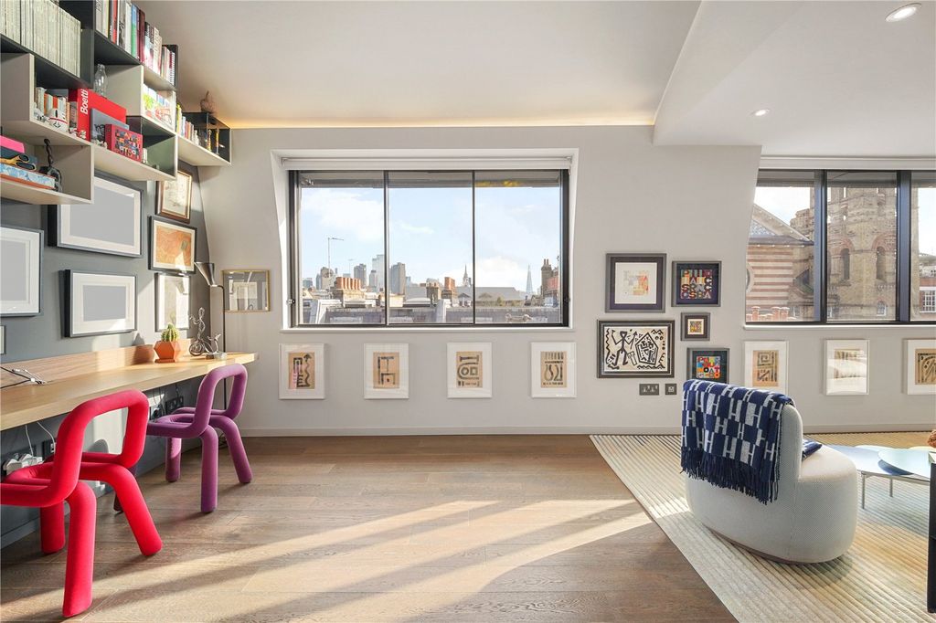 Property photo 1 of 19 Picture No. 13