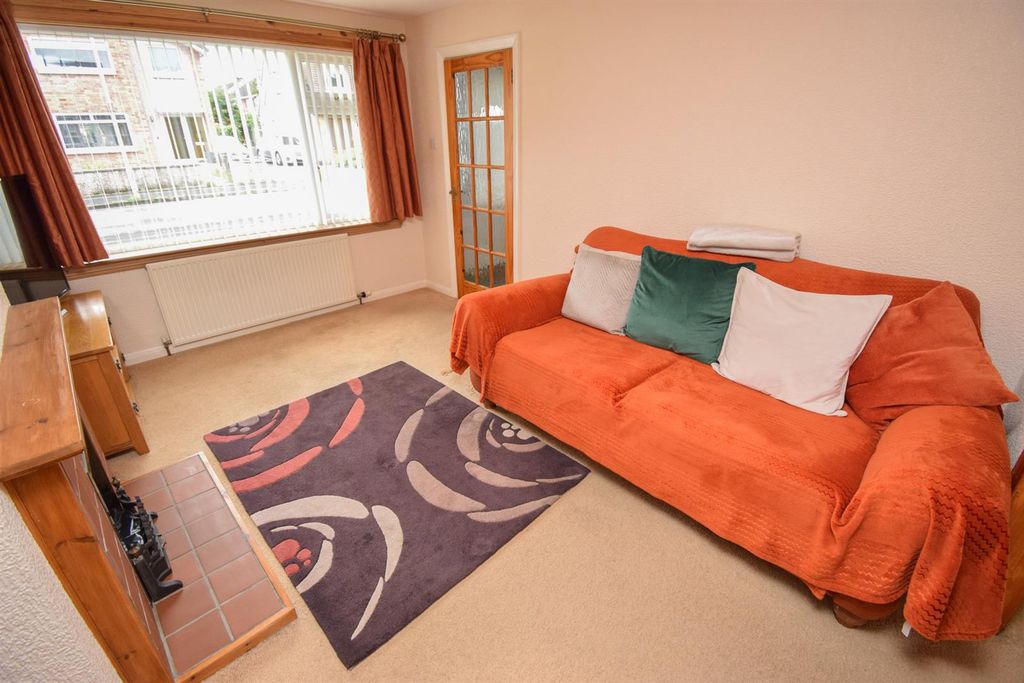 Property photo 3 of 20 Lounge (2)-2.Jpg