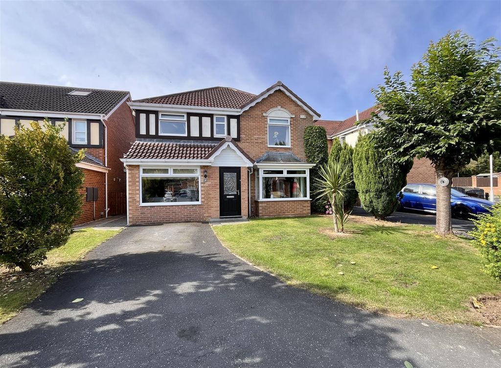 Property photo 1 of 32