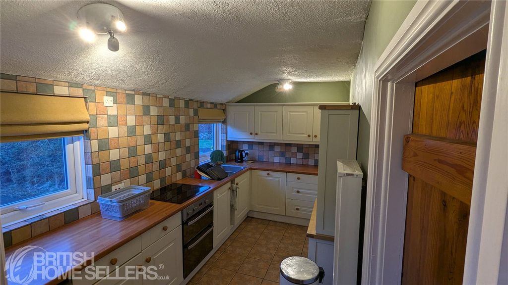 Property photo 3 of 15 Picture No. 29