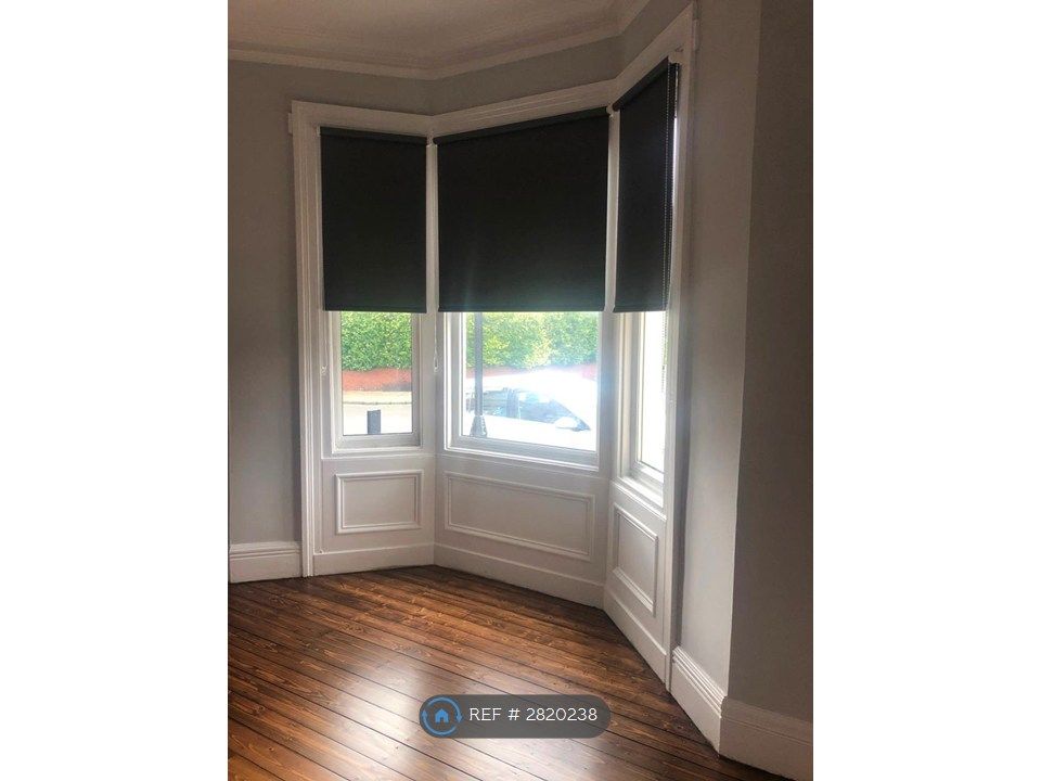 Property photo 2 of 10 Bedroom