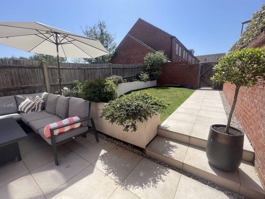 Property photo 2 of 19 June 26