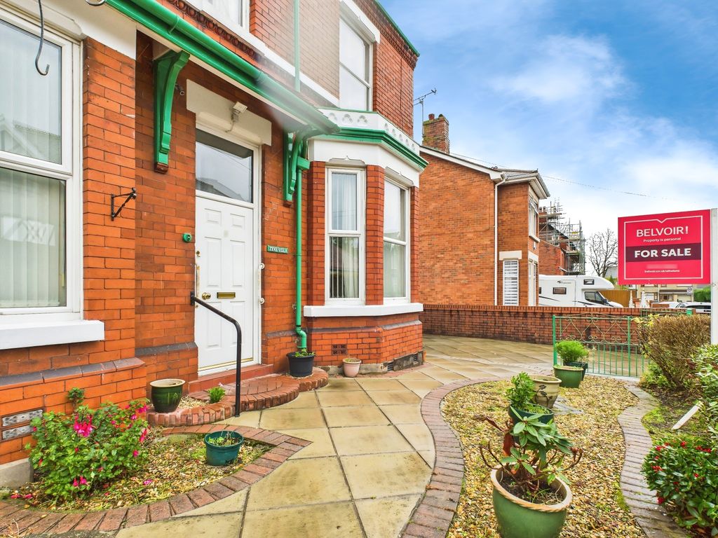 Property photo 2 of 34