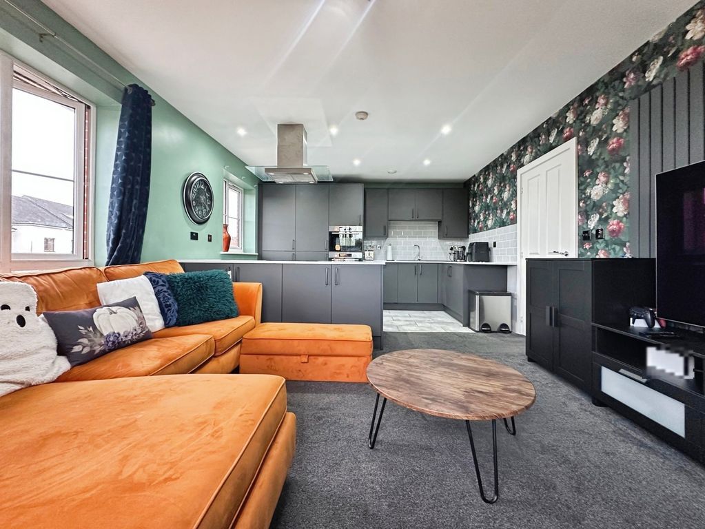 Property photo 2 of 14 Pbox-Img.Jpg