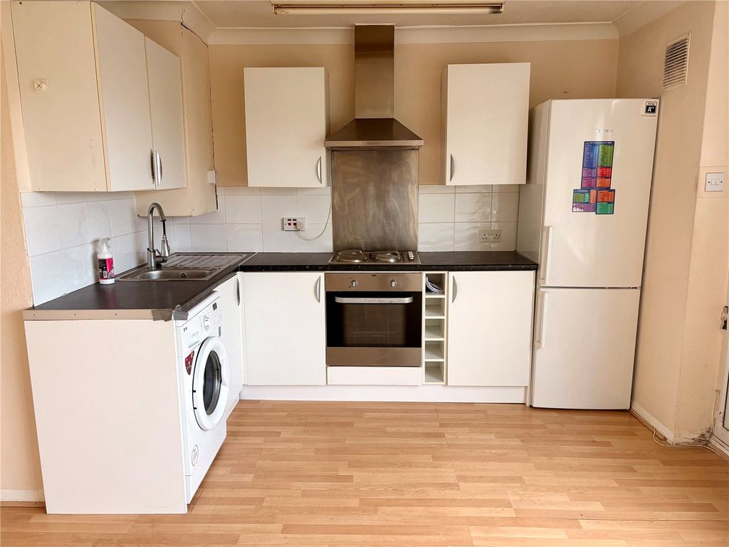 Property photo 2 of 13 Picture No. 06