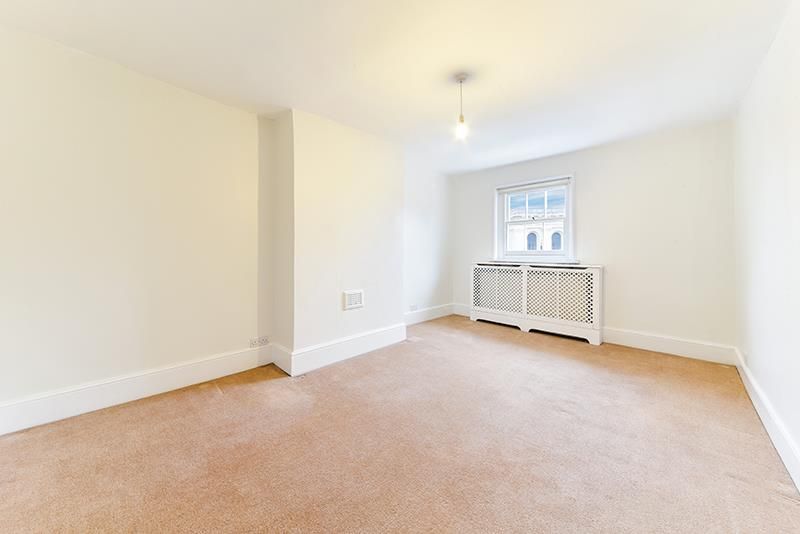 Property photo 3 of 11 Image