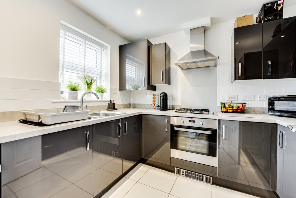 Property photo 3 of 24 25 Foster Way, Kettering-12.Jpg