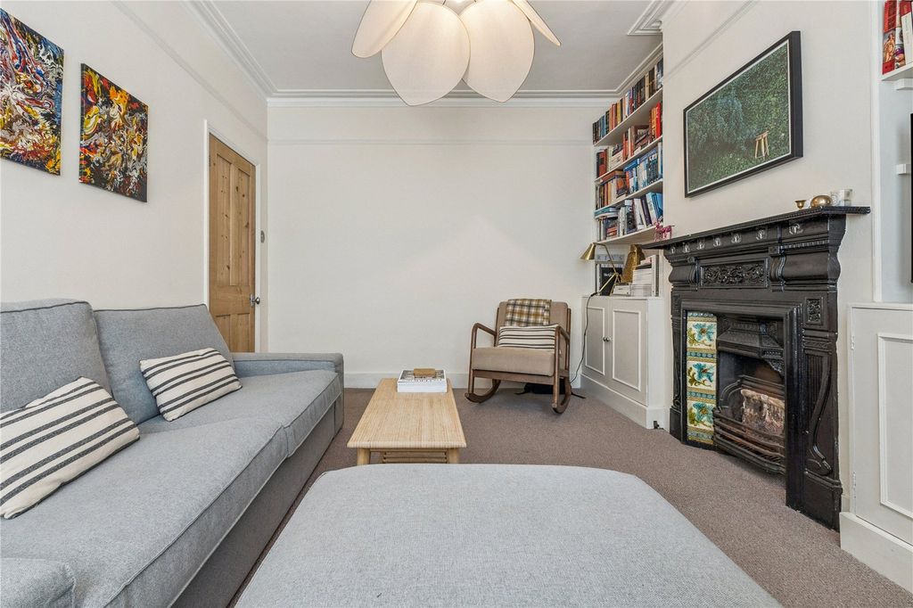 Property photo 3 of 10 Picture No. 05