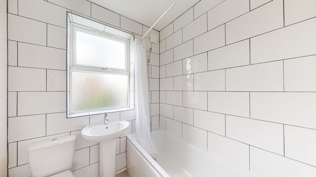 Property photo 2 of 12 602695 (10)