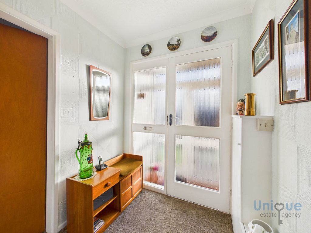 Property photo 3 of 25