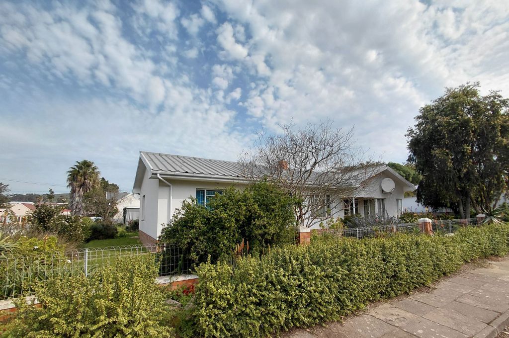 Property photo 1 of 39
