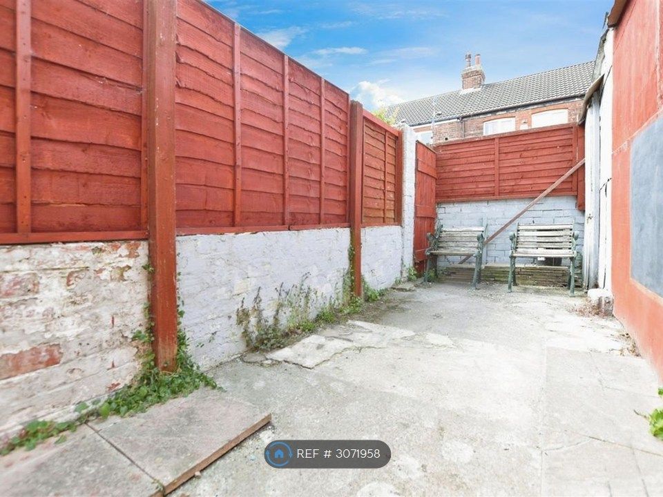 Property photo 2 of 11