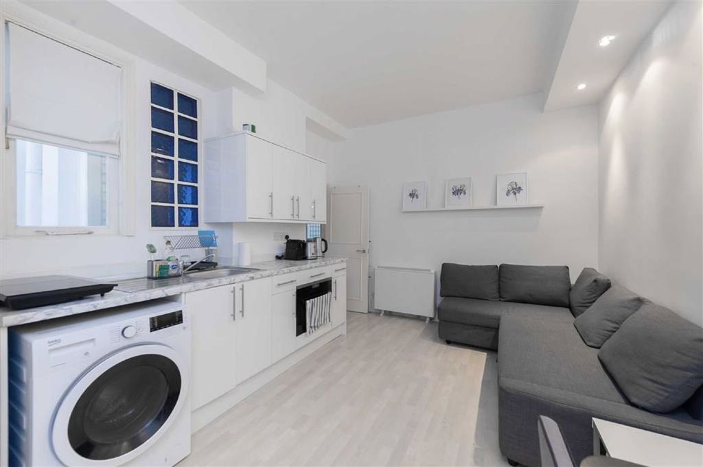 Property photo 1 of 4