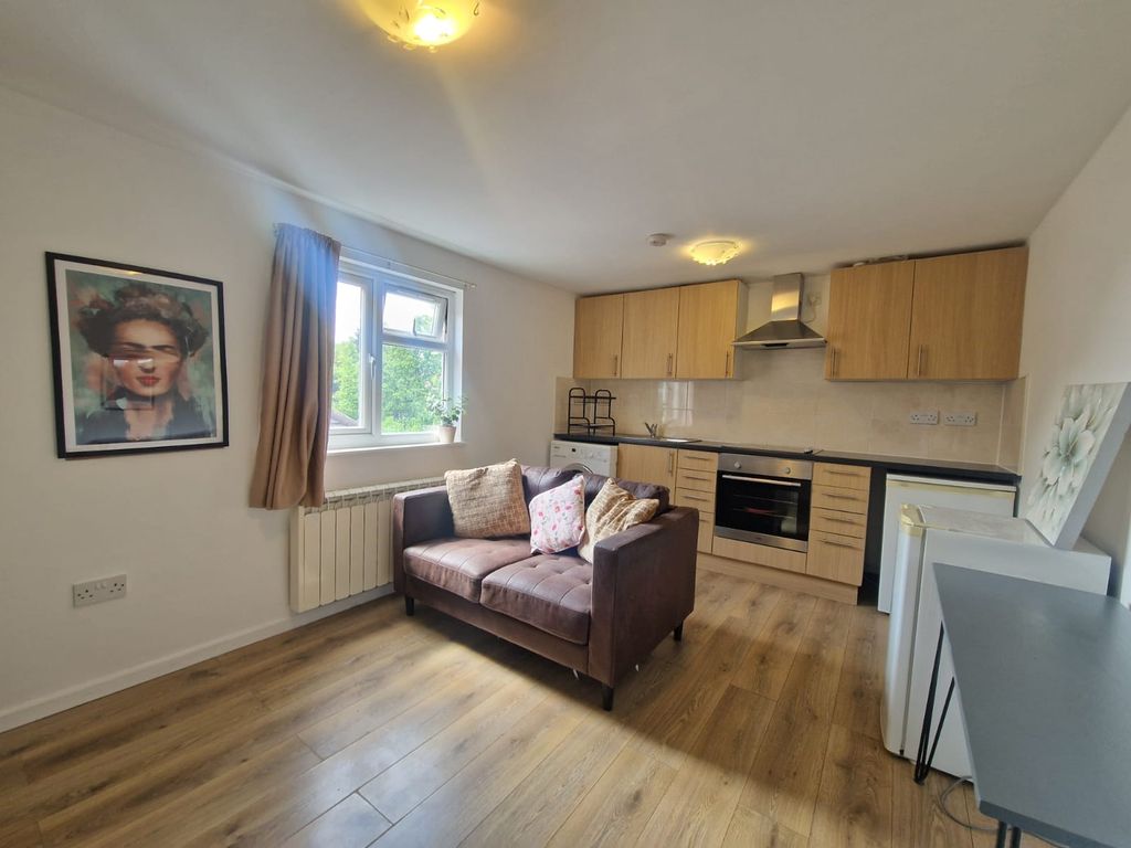 Property photo 2 of 5