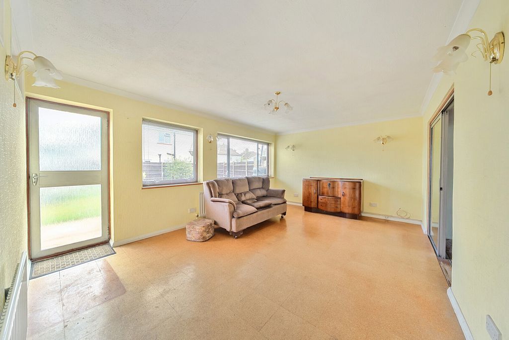 Property photo 3 of 14 1335774-20-6891E5...