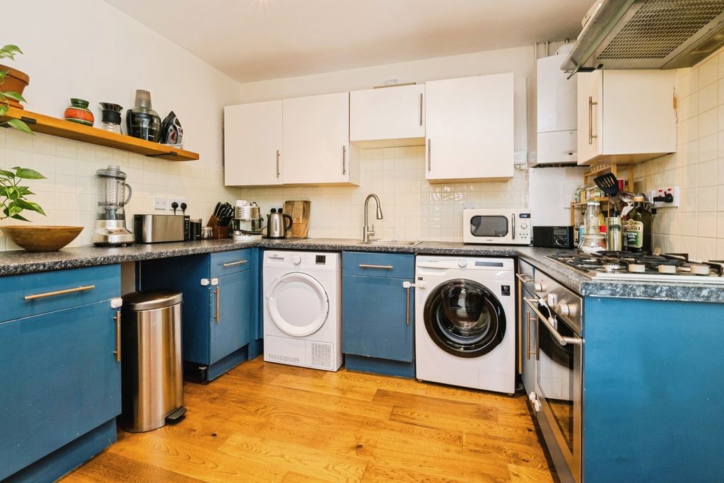 Property photo 2 of 16 Pbox-Img.Jpg