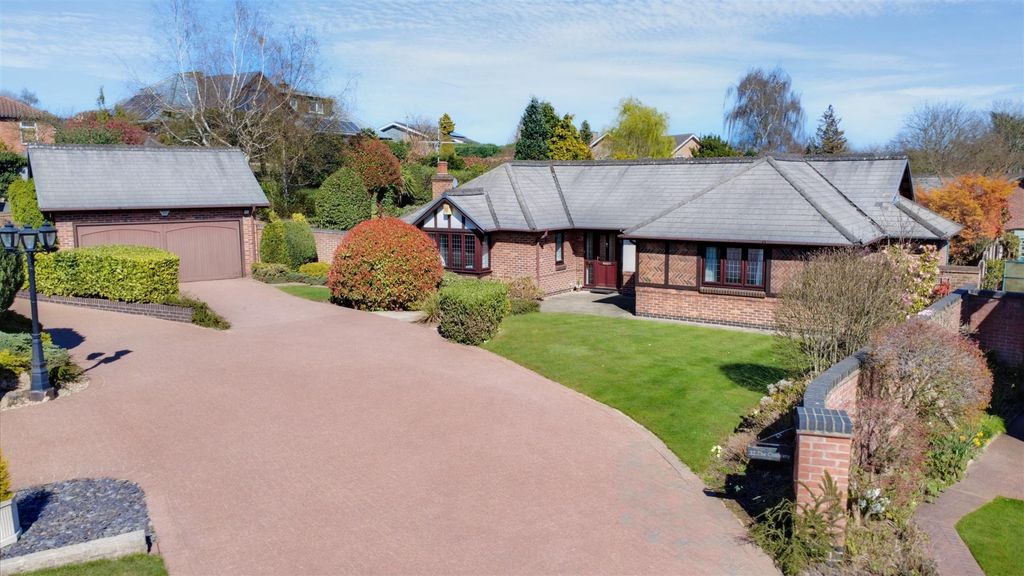 Property photo 1 of 35