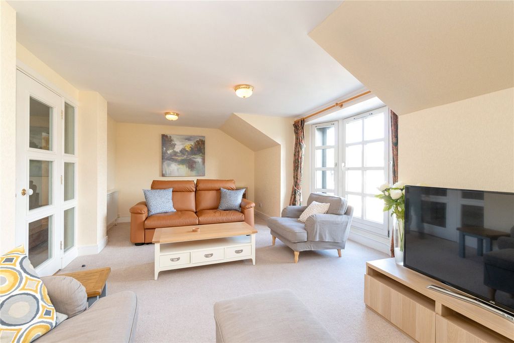 Property photo 3 of 18 Picture No. 03