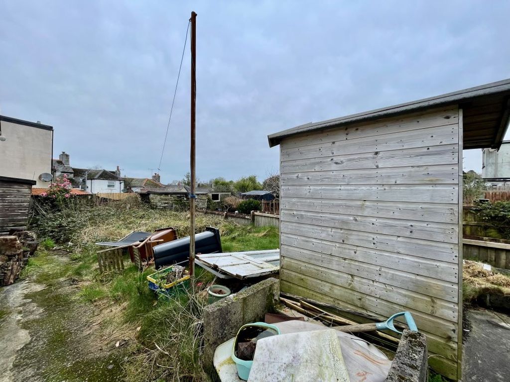 Property photo 3 of 19