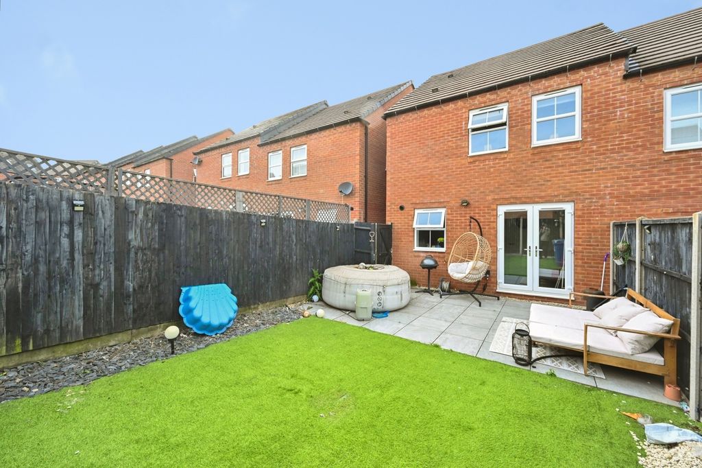 Property photo 2 of 19 Pbox-Img.Jpg