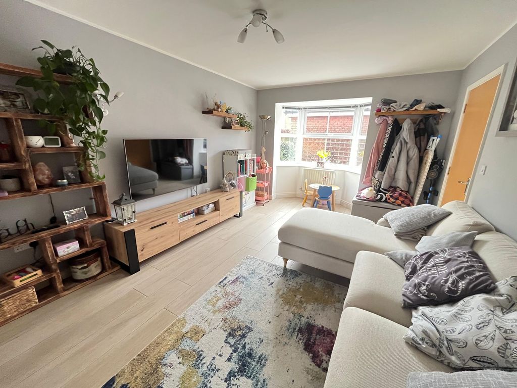 Property photo 2 of 16