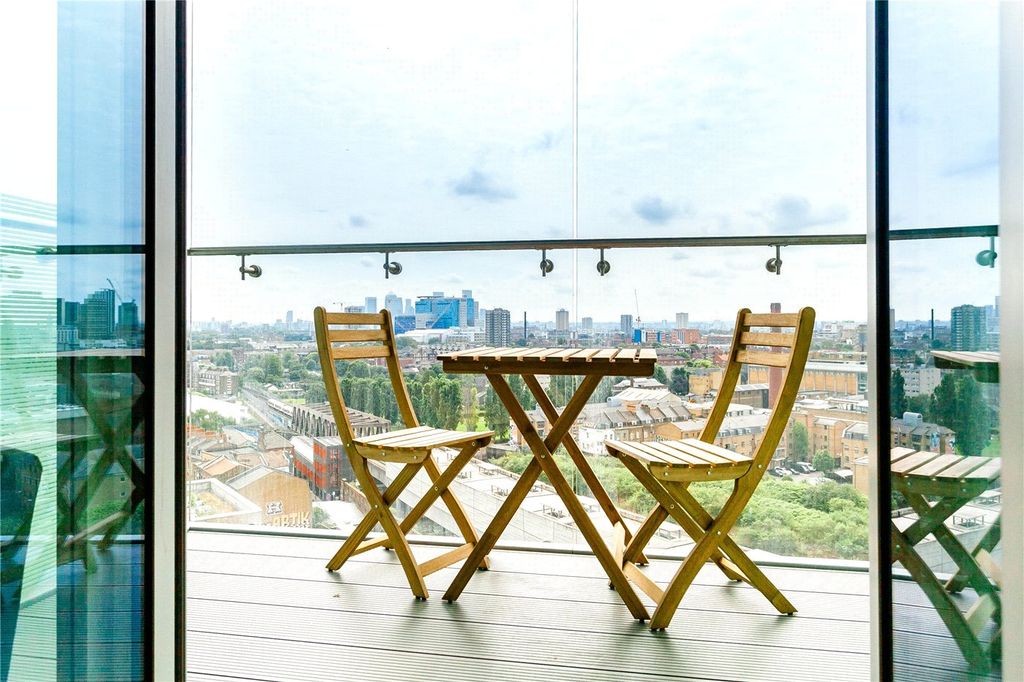 Property photo 2 of 16 Picture No. 33