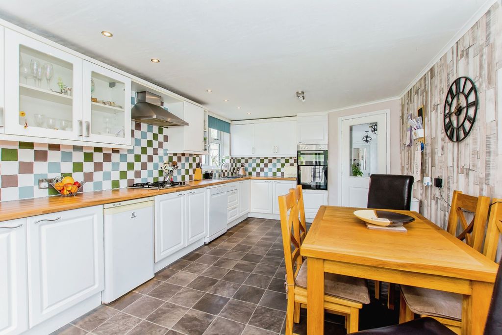 Property photo 2 of 17 Photography