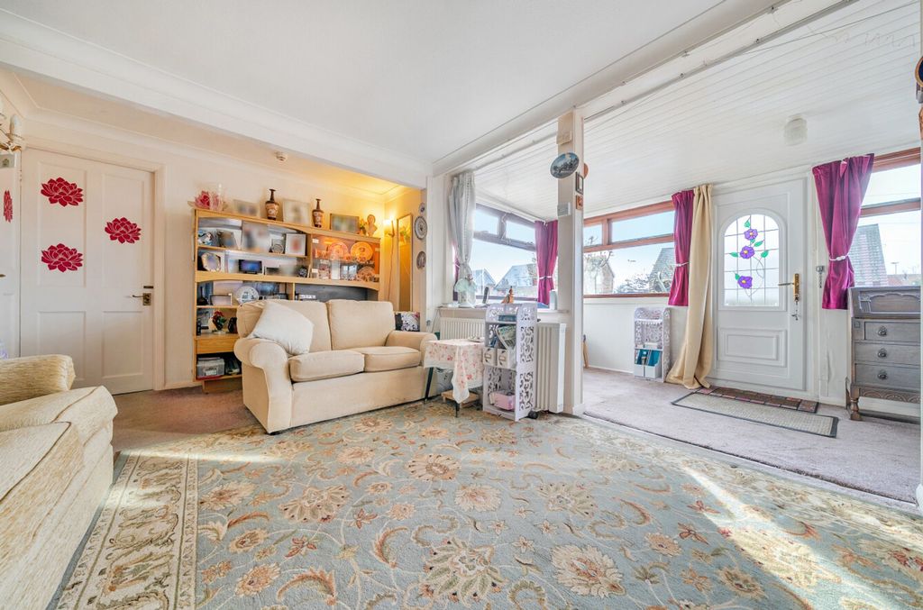 Property photo 3 of 20