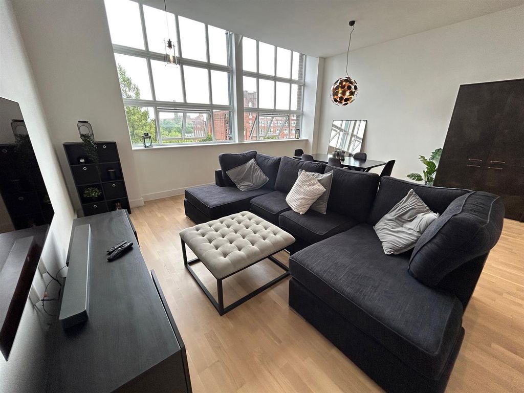 Property photo 2 of 15 Lounge 1.Jpg